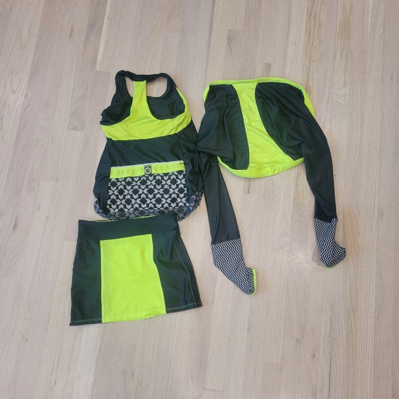 Moxie Cycling Outfit - Picture 3 of 6